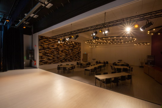 Verlichting van een theater verzorgd door Rients Faber Verlichting van een theater verzorgd door Rients Faber