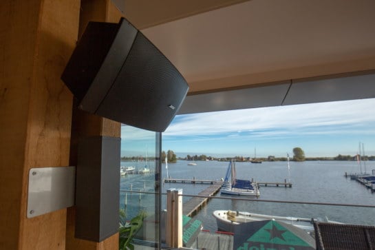 Muziekinstallatie voor buiten Muziekinstallatie voor buiten
